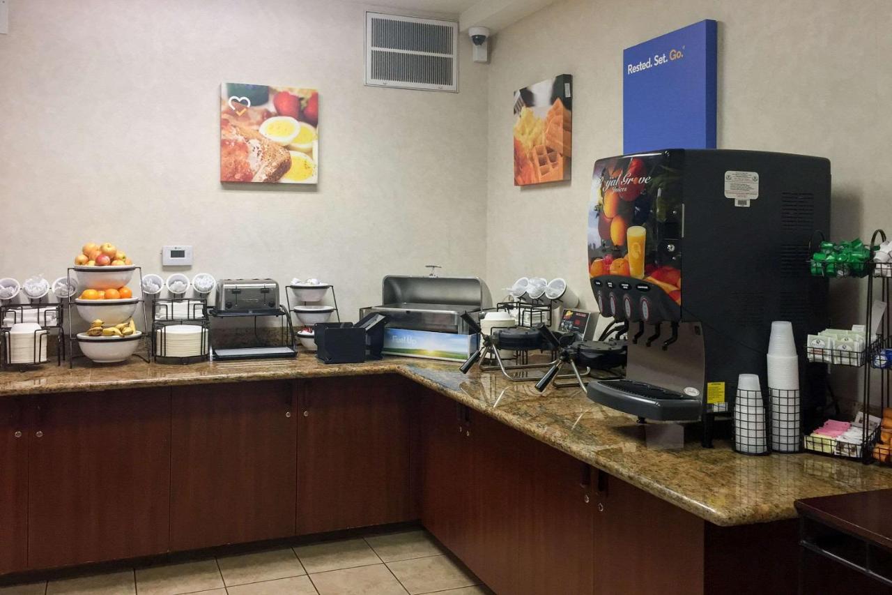 Comfort Inn & Suites-Portland Airport 外观 照片